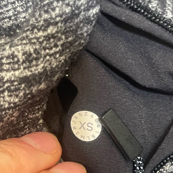 Lululemon‎ Mens Surge Warm 1/2 Zip XS - Picture 8 of 8